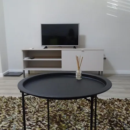 Ninas * Μόσταρ