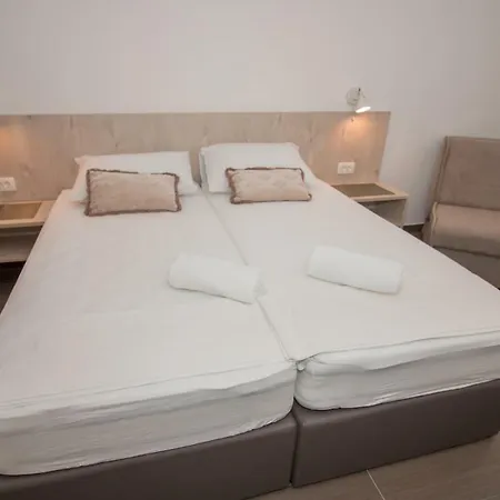 Ninas Διαμέρισμα Μόσταρ